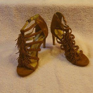 Antonio Melani Fringe Heel Size 7 - image 1